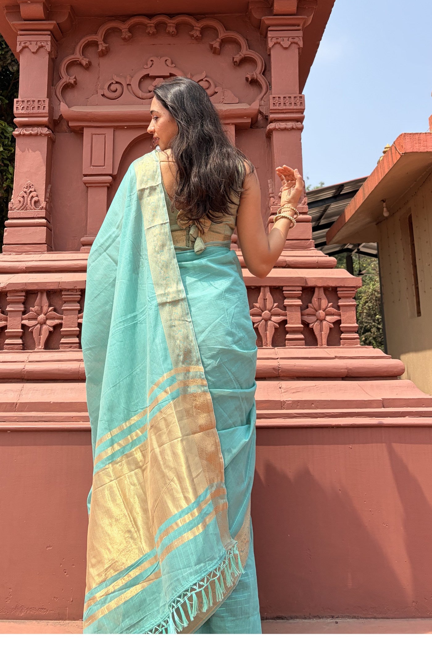 Buy MySilkLove Mentor Green Woven Maheshwari Saree Online