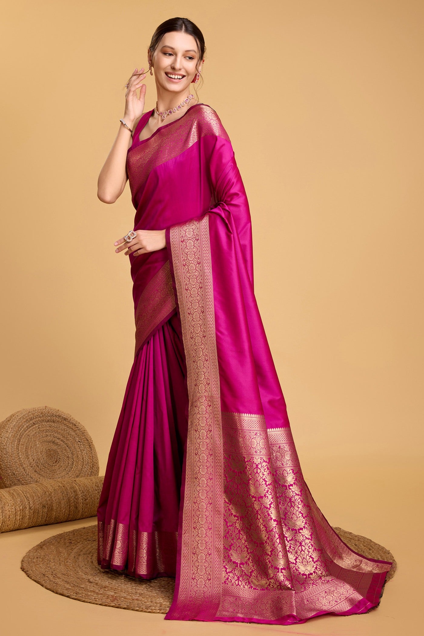 Buy MySilkLove Knockout Pink Woven Banarasi Saree Online