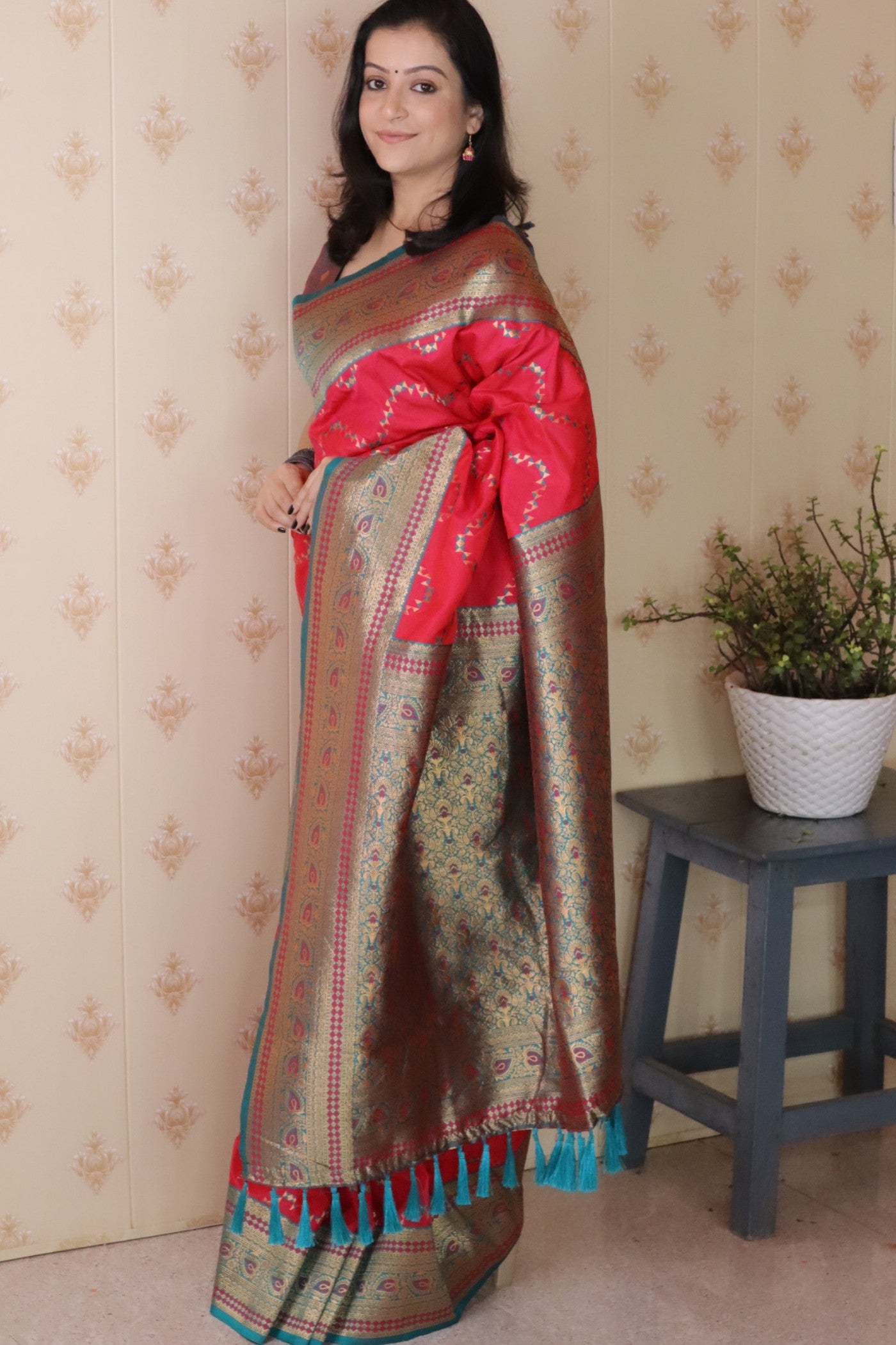 Buy MySilkLove Crimson Red Banarasi Handloom Saree Online