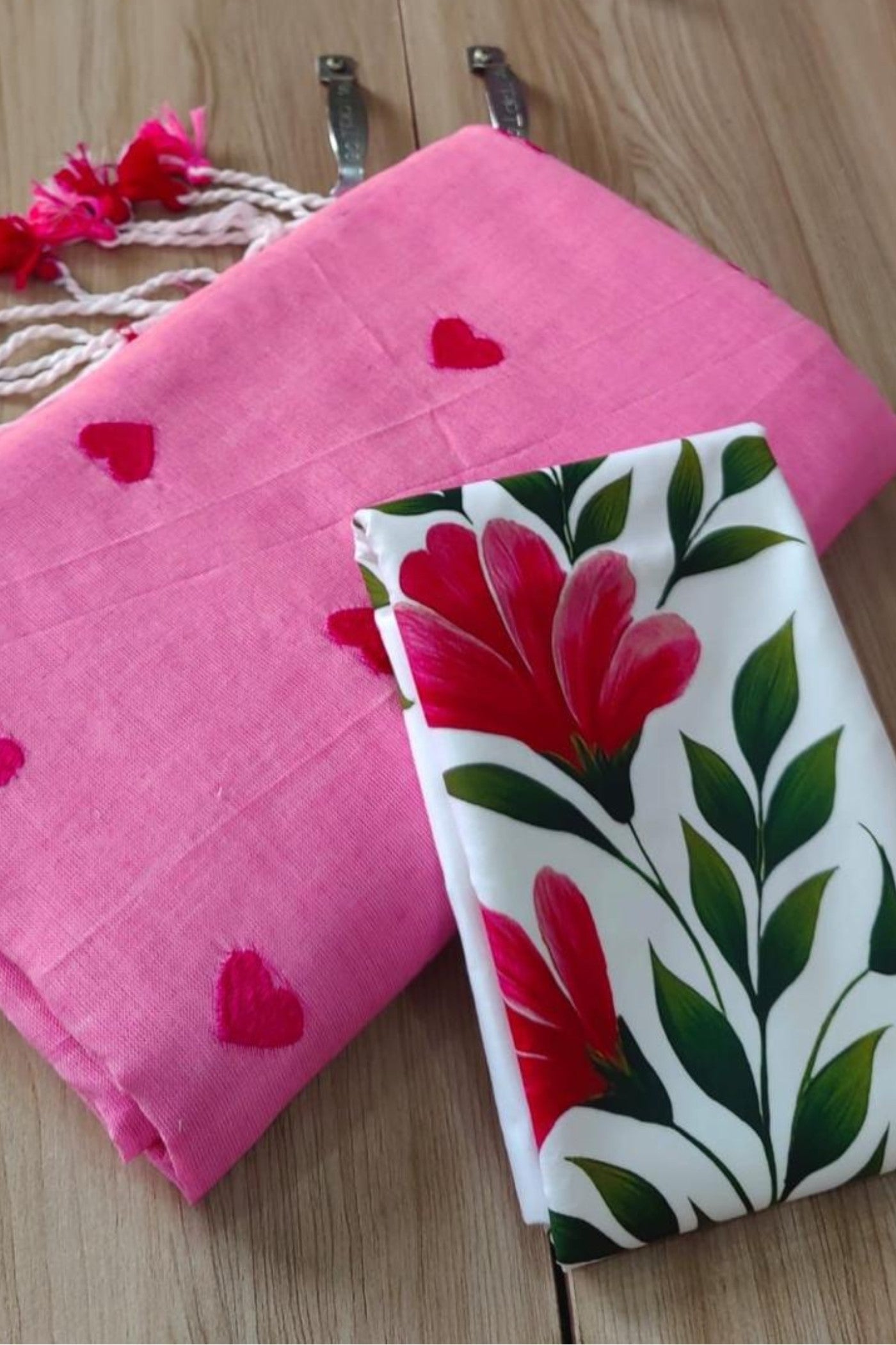 Buy MySilkLove Leaf Green Mul cotton Heart Thread Woven Saree Online