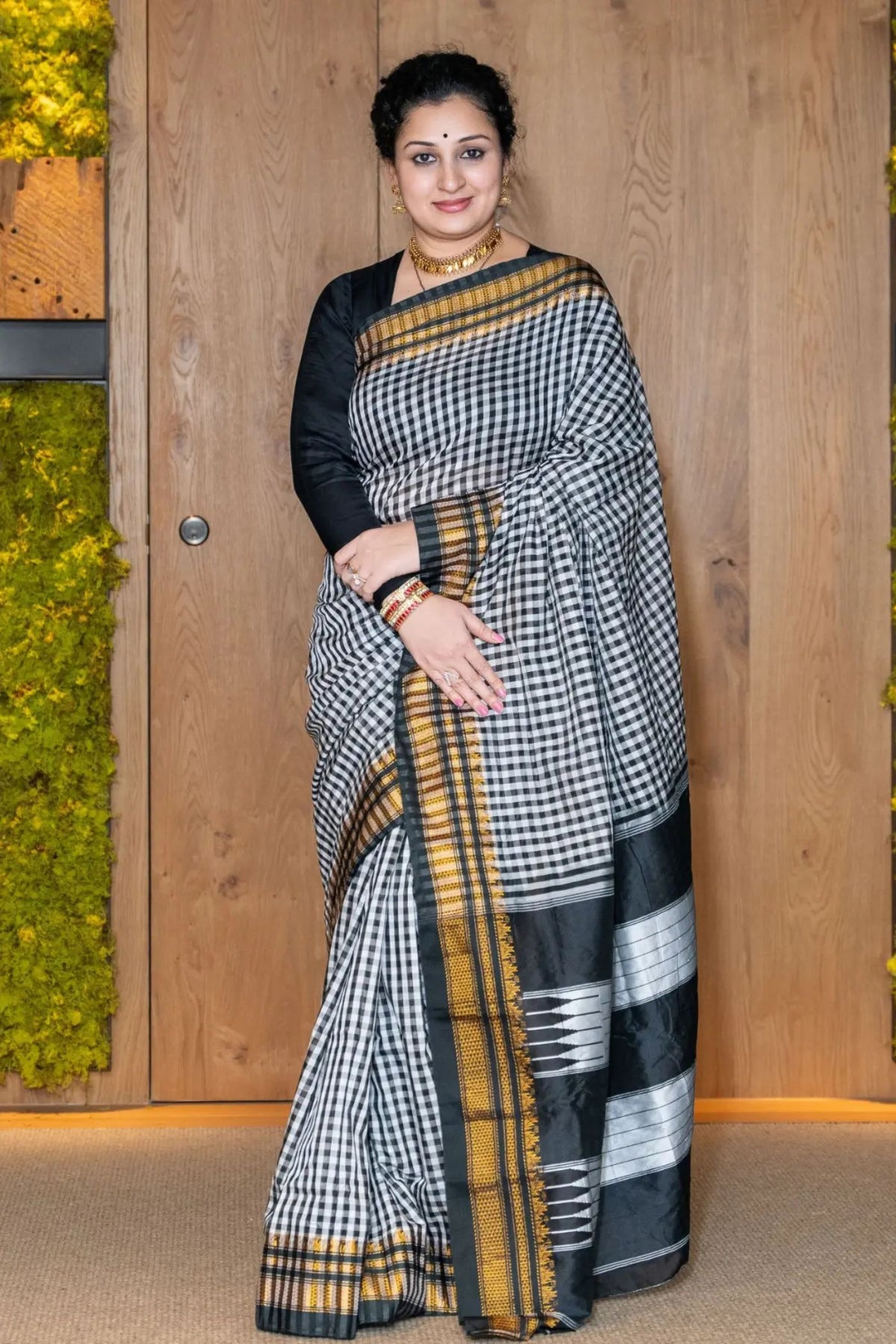 Buy MySilkLove Matte Black Checks Pattern Pure Silk Irkal Saree Online