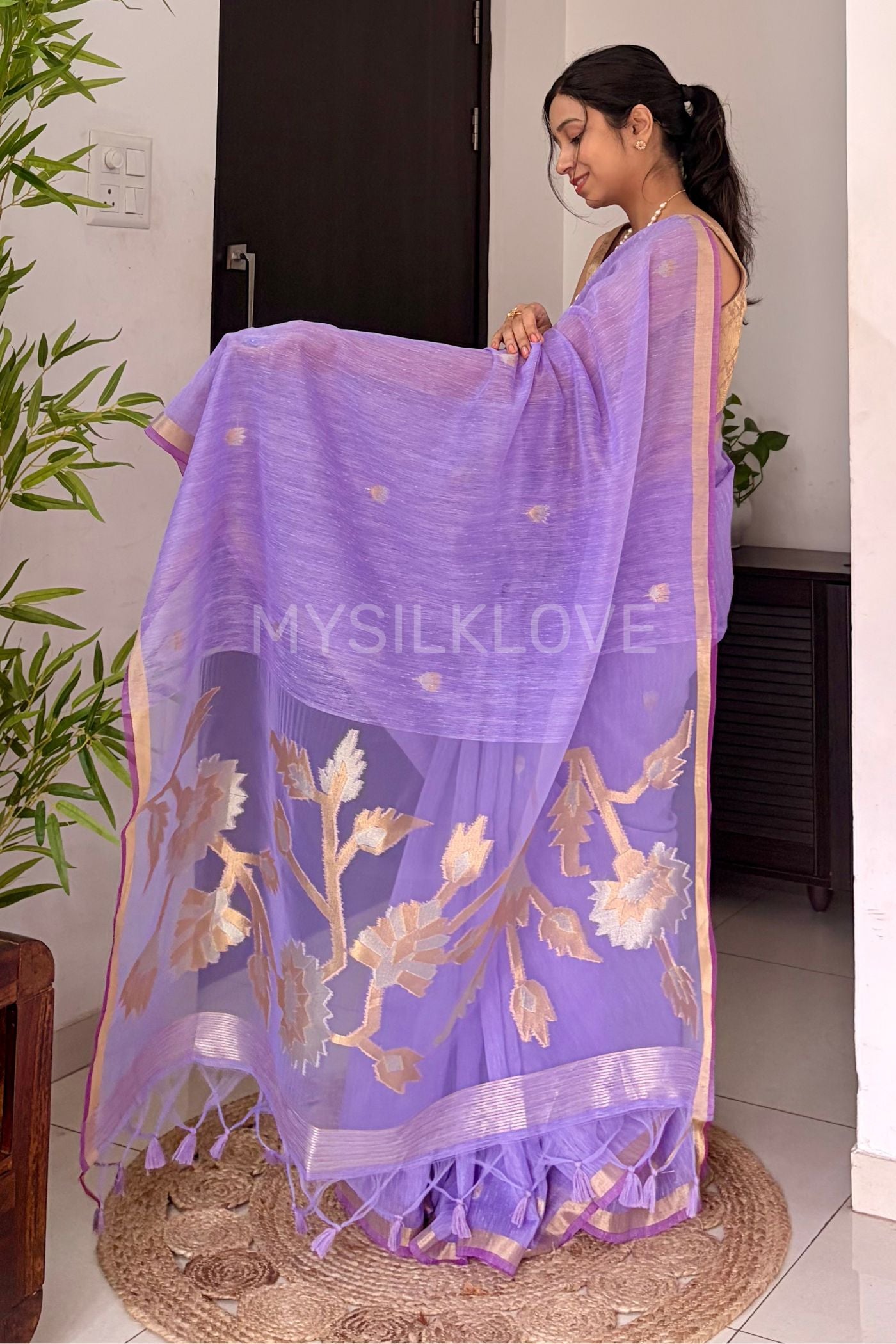 Buy MySilkLove Dreamy Lavender Munga Handloom Silk Cotton Saree With Tissue Pallu Online