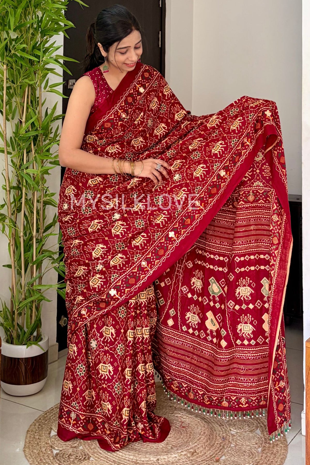 Buy MySilkLove Scarlet Red Patola Embroidery Small Mirror Work Handloom Saree Online