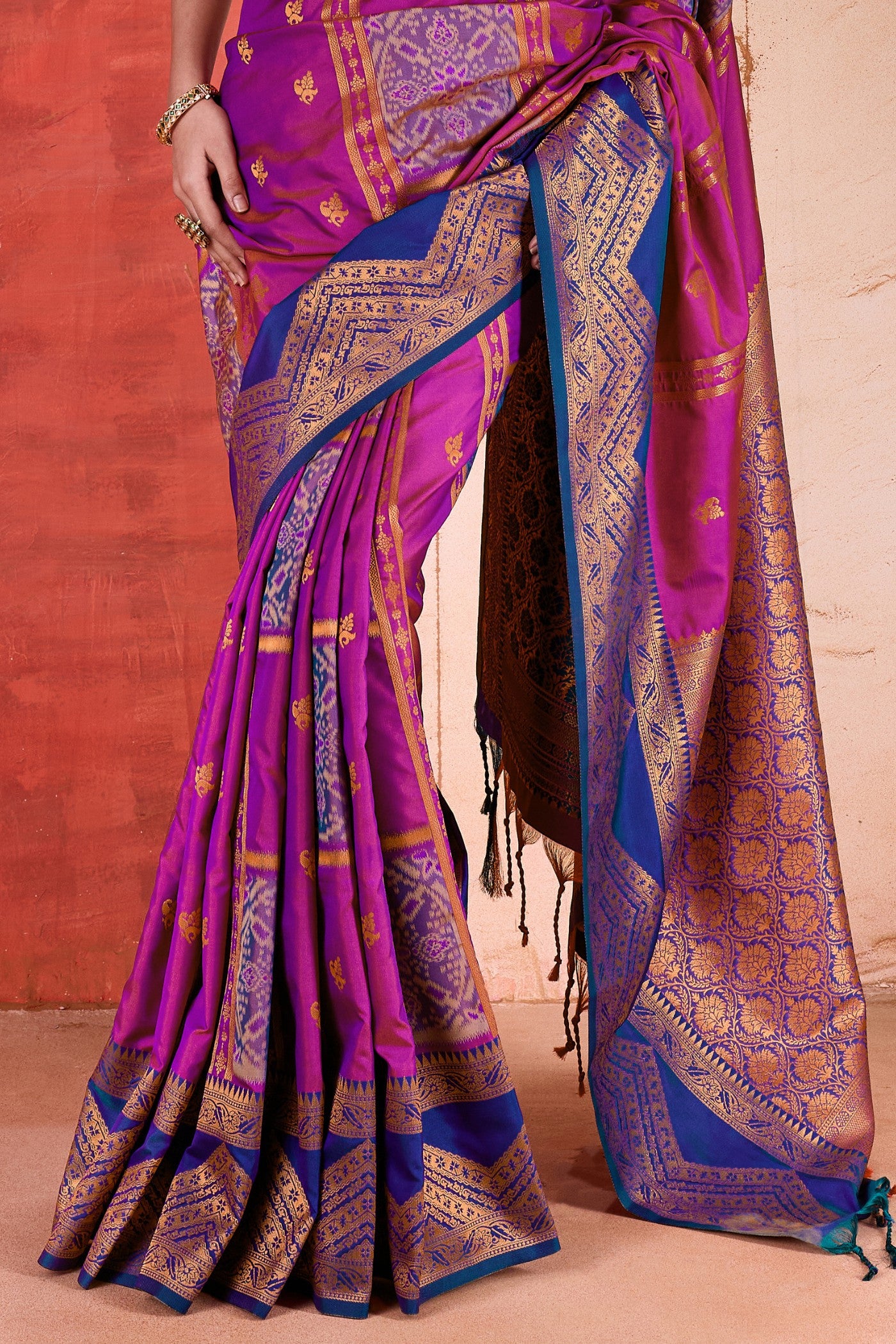 Buy MySilkLove Fuchsia Purple Banarasi Handloom Saree Online