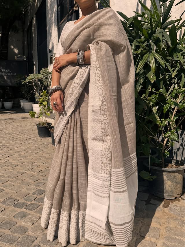 Buy MySilkLove Coco Brown Woven Linen Saree Online