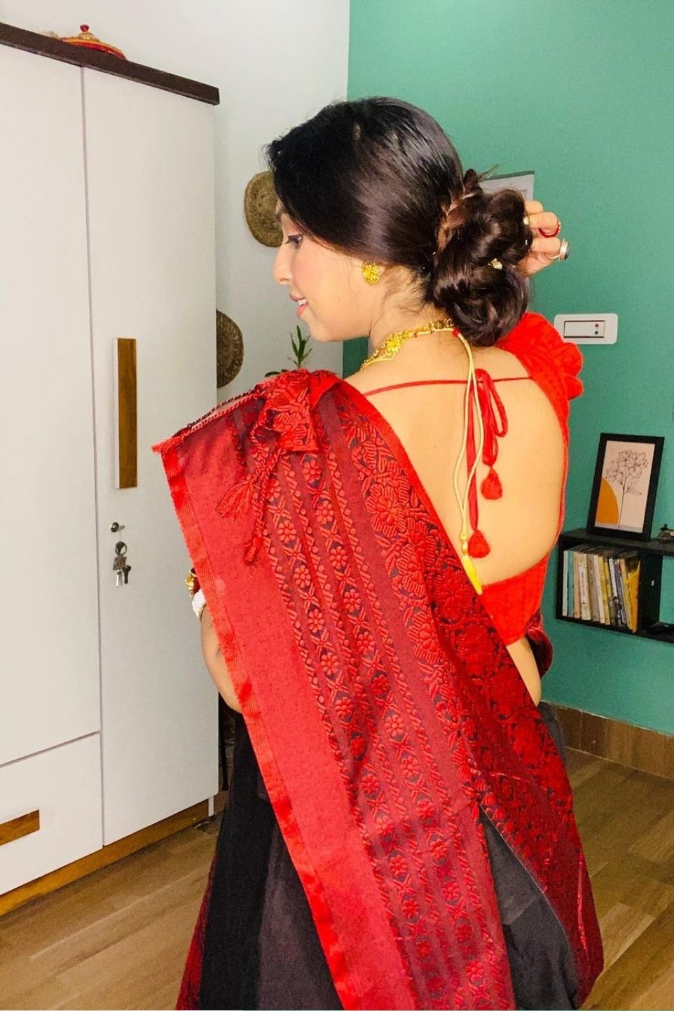 Buy MySilkLove Cloudy Black Cotton Santipuri Saree Online