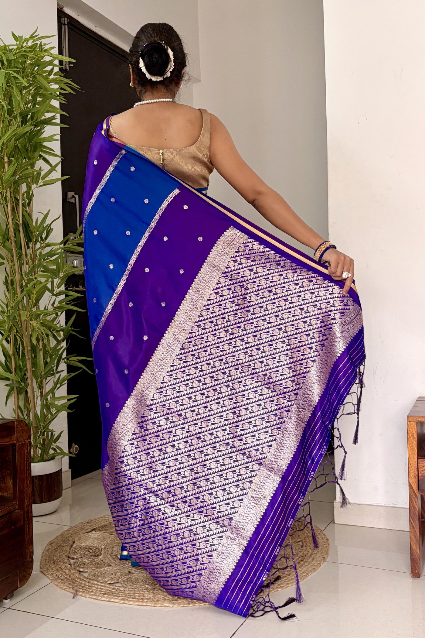Buy MySilkLove Dark Blue Handloom Rangkat Banarasi Satin Silk Saree Online