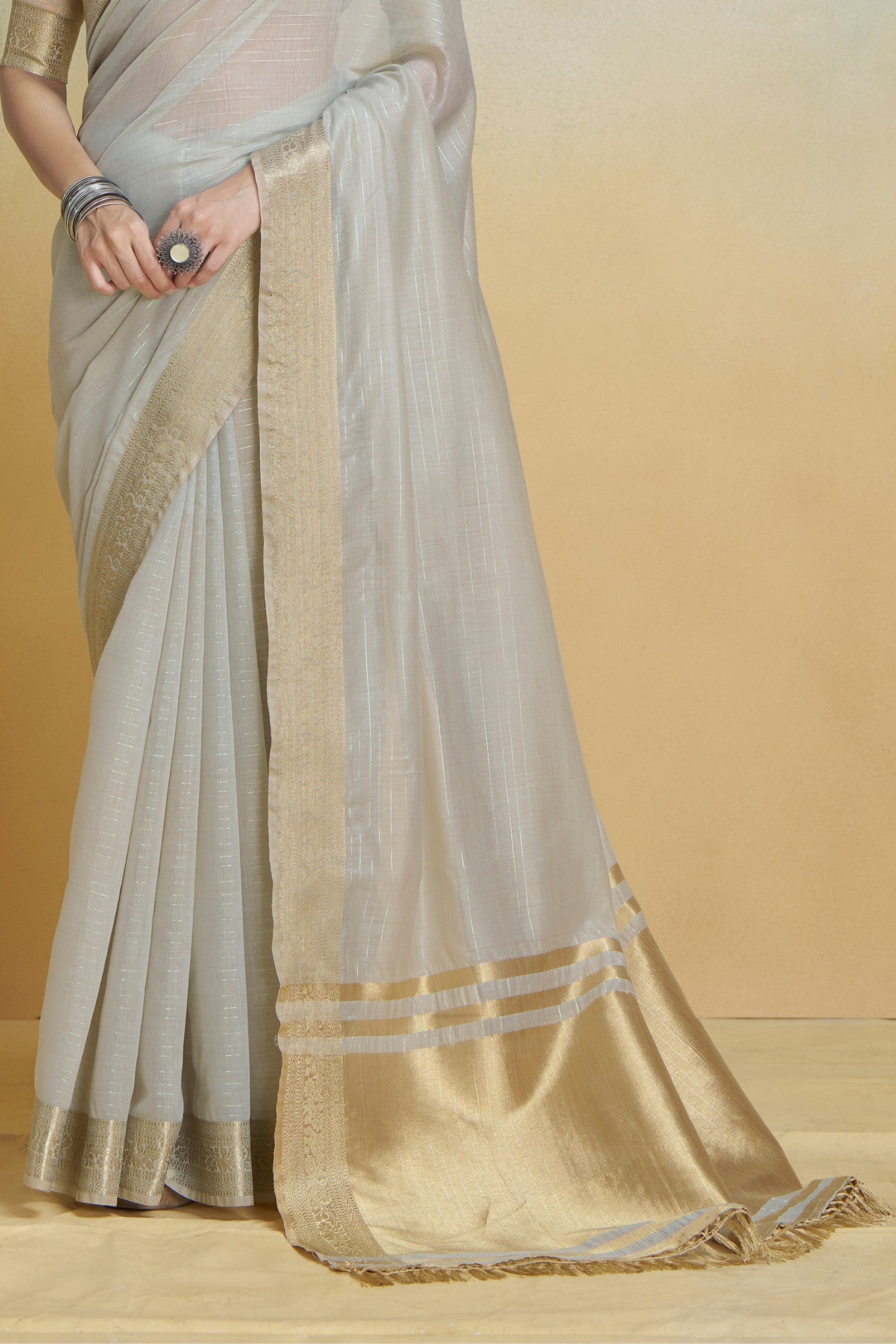 Buy MySilkLove Dusty Grey Woven Maheshwari Saree Online