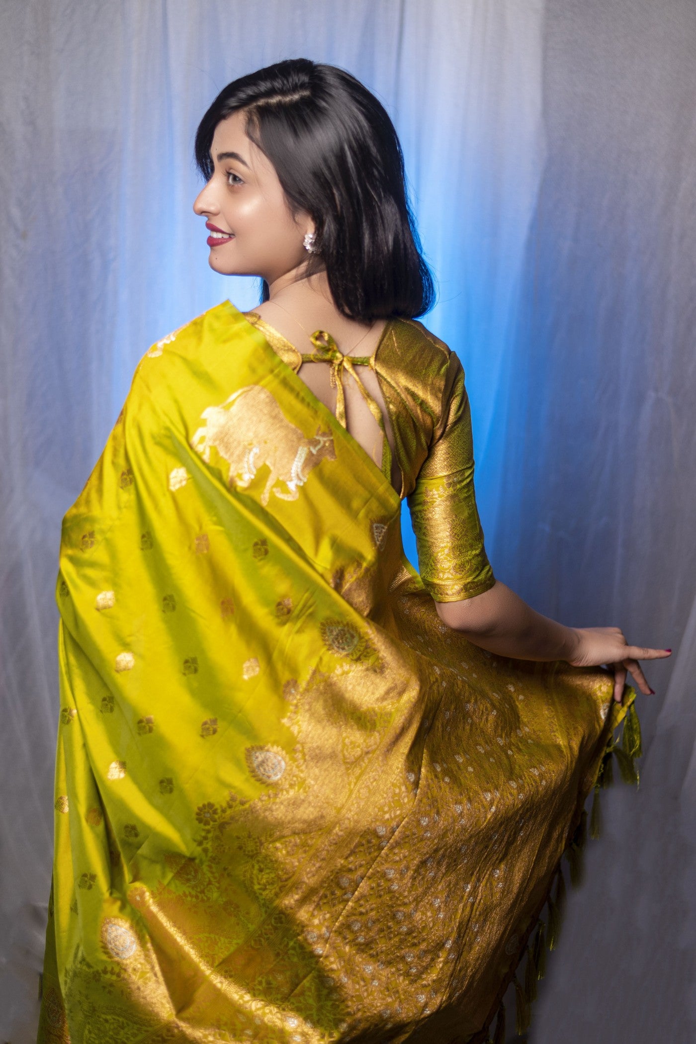 Buy MySilkLove Lawn Green Woven Banarasi Saree Online