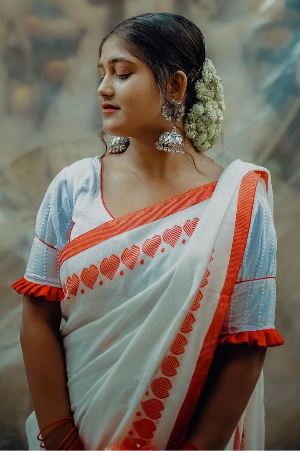 Buy MySilkLove Derby White Cotton Heart Motif Saree Online