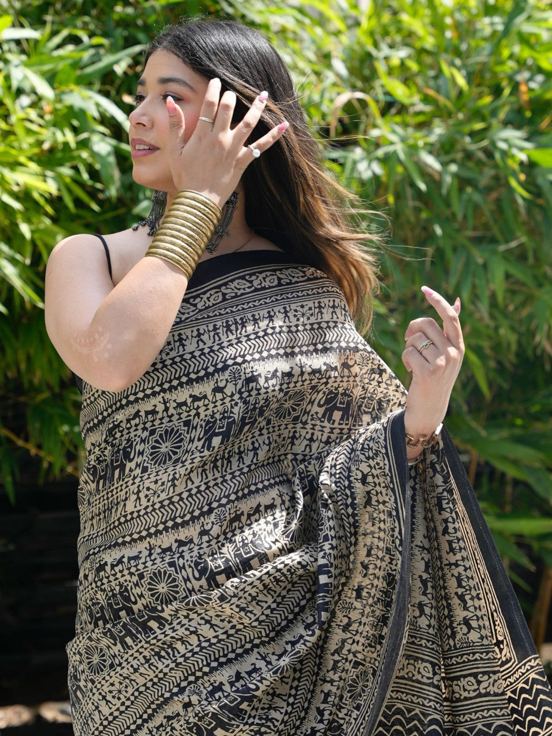 Buy MySilkLove Snowy Cream and Black Kalamkari Printed Saree Online