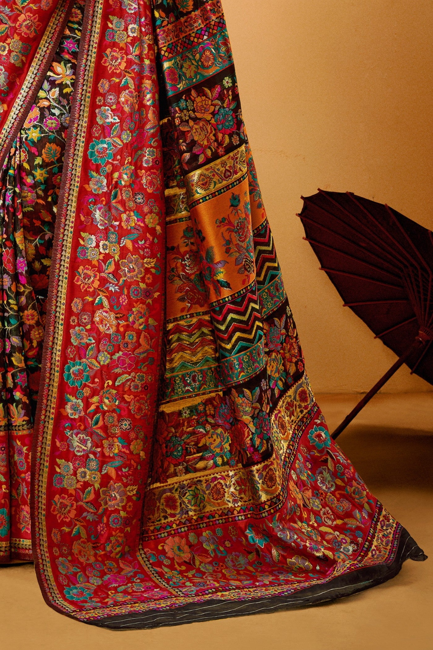 Buy MySilkLove Raven Black Kashmiri Handloom Jamewar Saree Online