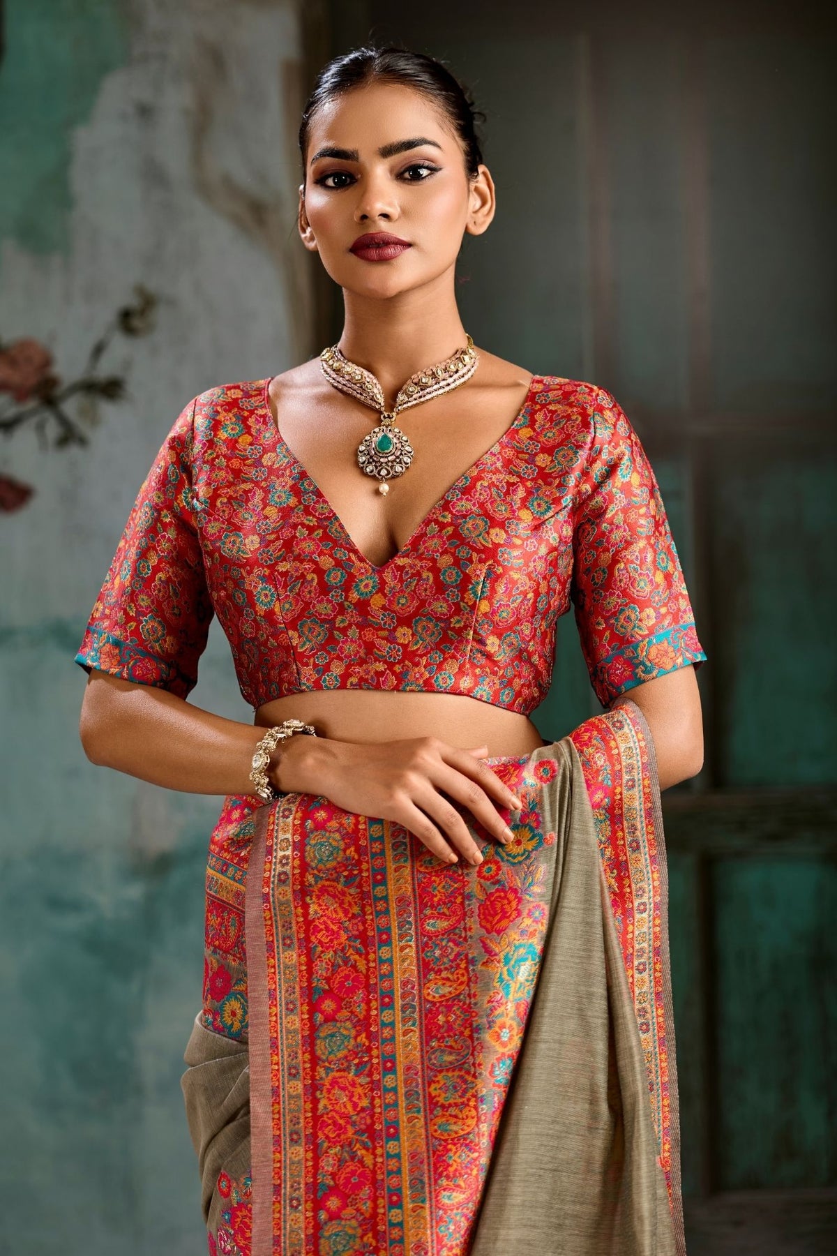 Buy MySilkLove Walnut Brown Kashmiri Handloom Jamewar Saree Online