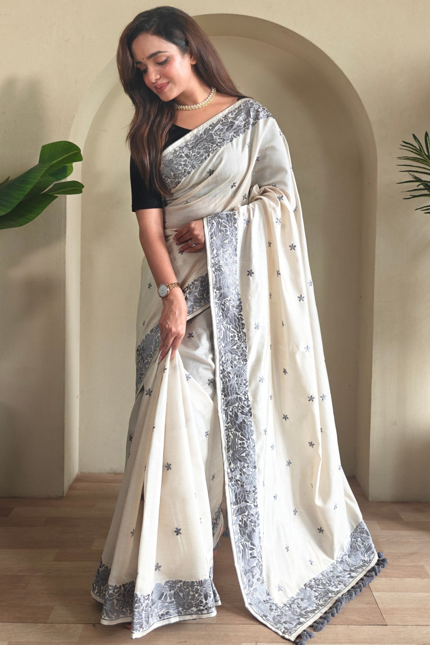Buy MySilkLove Cloud White Tussar Silk Saree Online
