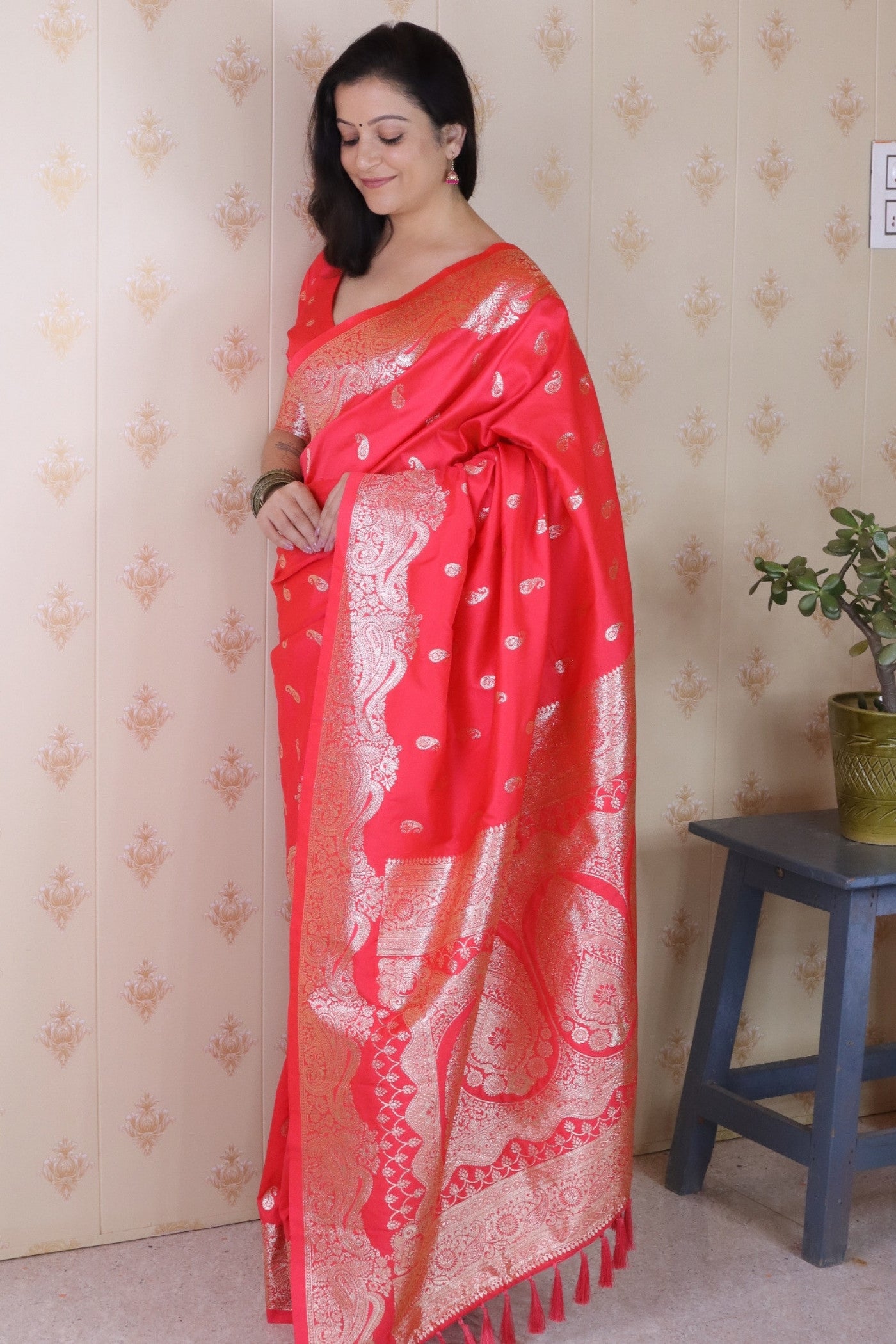 Buy MySilkLove Vermilion Red Banarasi Handloom Saree Online