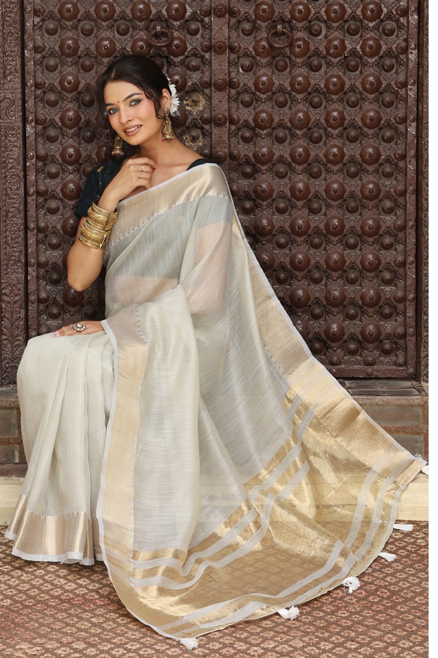 Buy MySilkLove Lace White Woven Cotton Saree Online