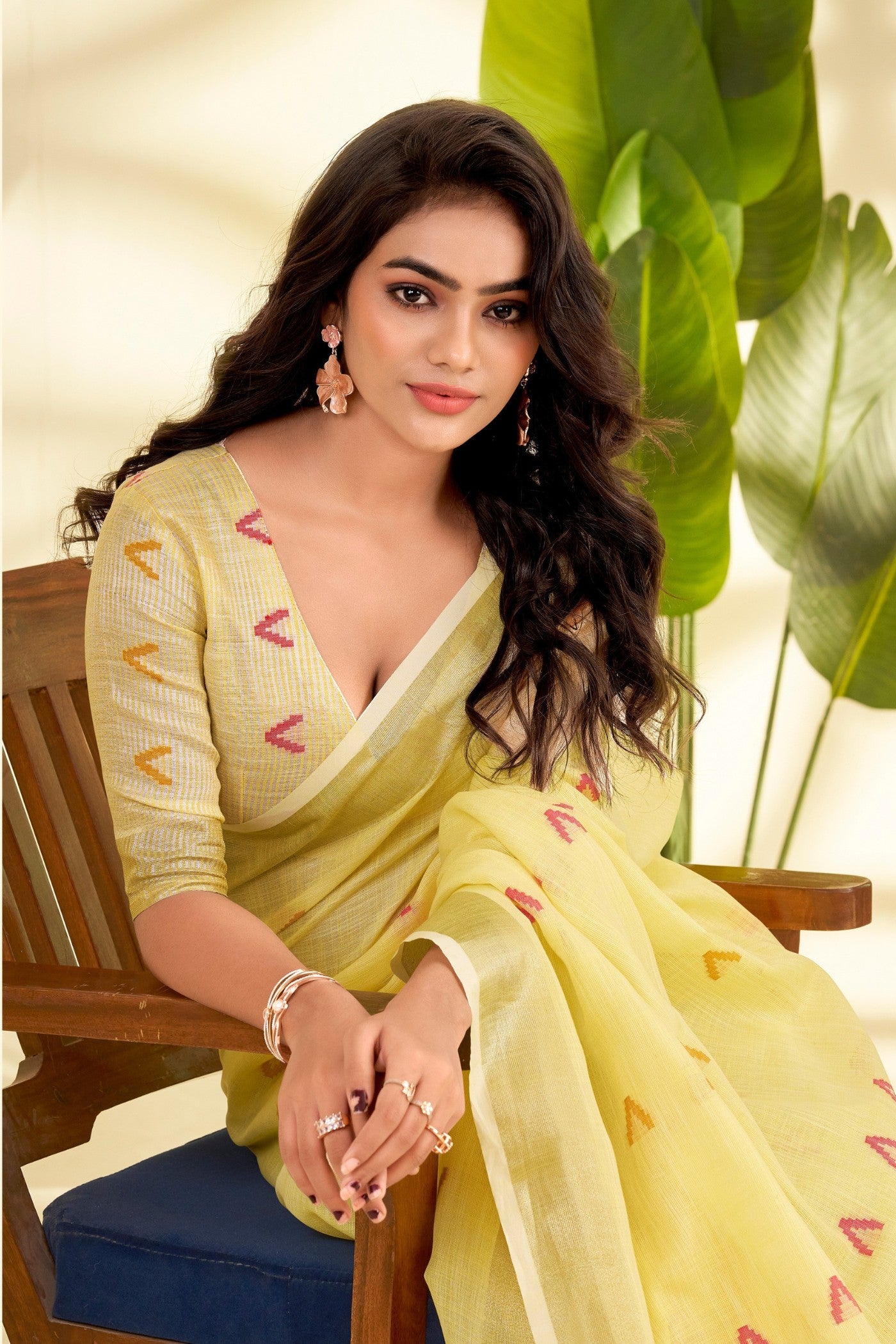 Buy MySilkLove Daffodil Yellow Woven Linen Saree Online