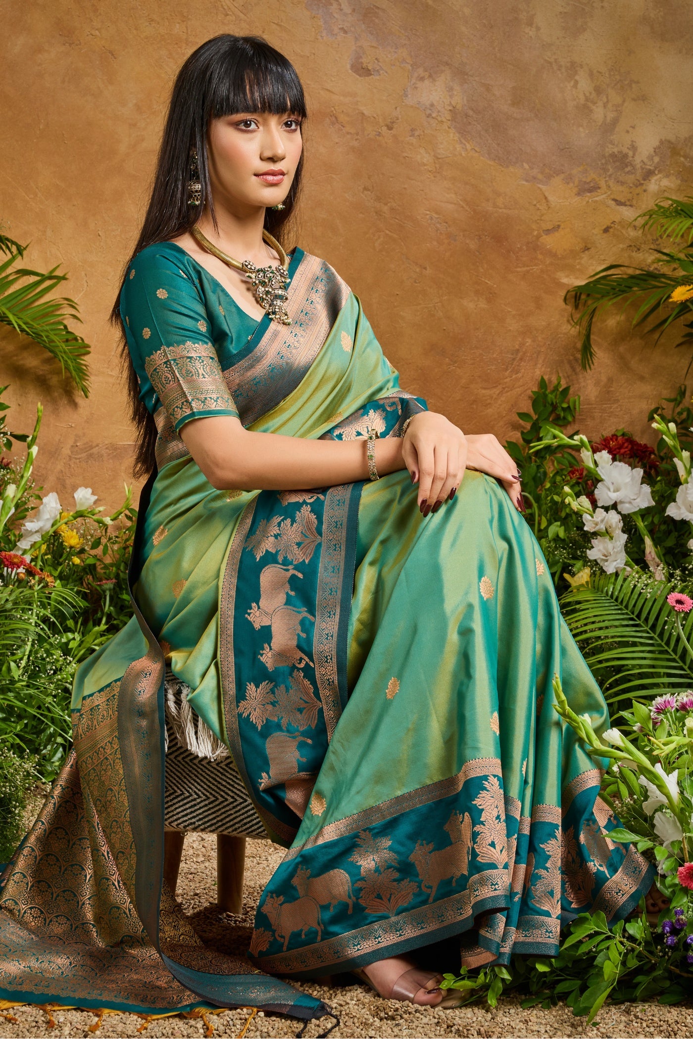 Buy MySilkLove Lochinvar Green Banarasi Handloom Pichwai Saree Online