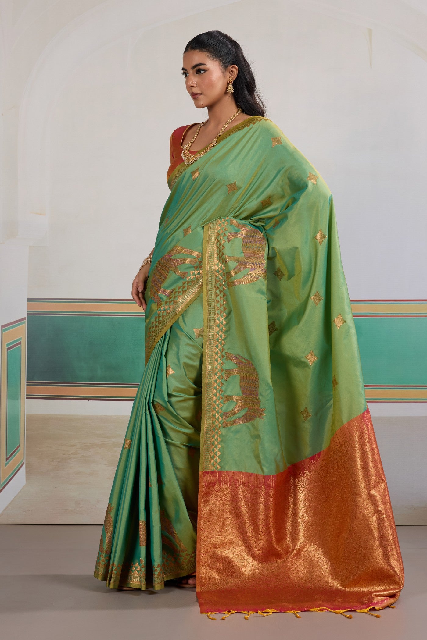 Buy MySilkLove Lawn Green Banarasi Handloom Saree Online