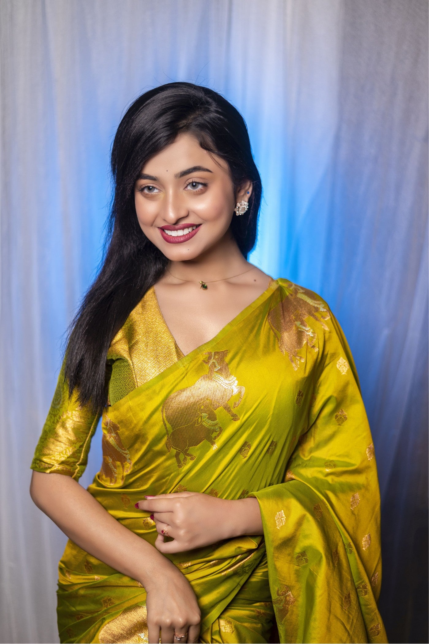 Buy MySilkLove Lawn Green Woven Banarasi Saree Online