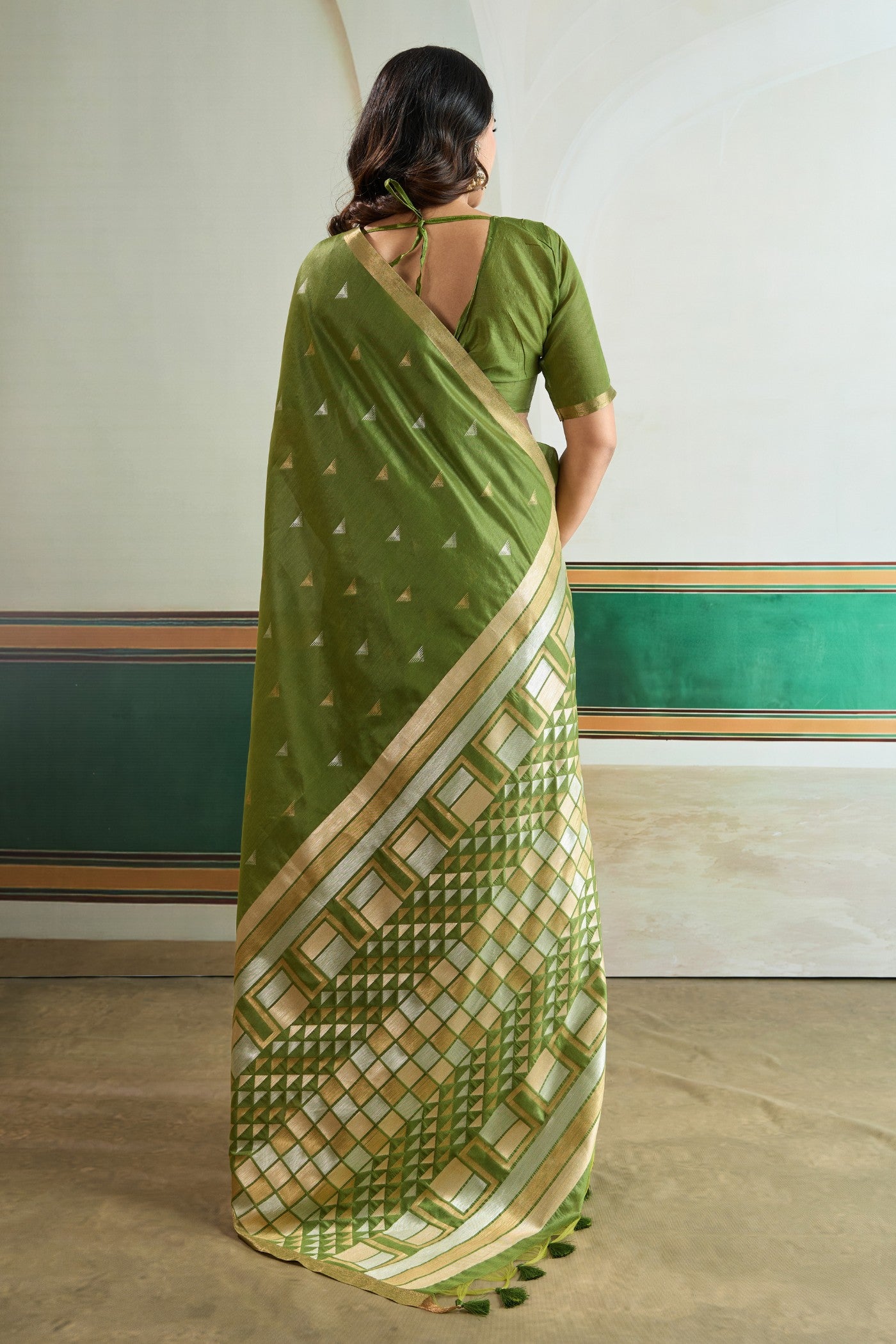Buy MySilkLove Honeydew Green Tussar Handloom Silk Saree Online