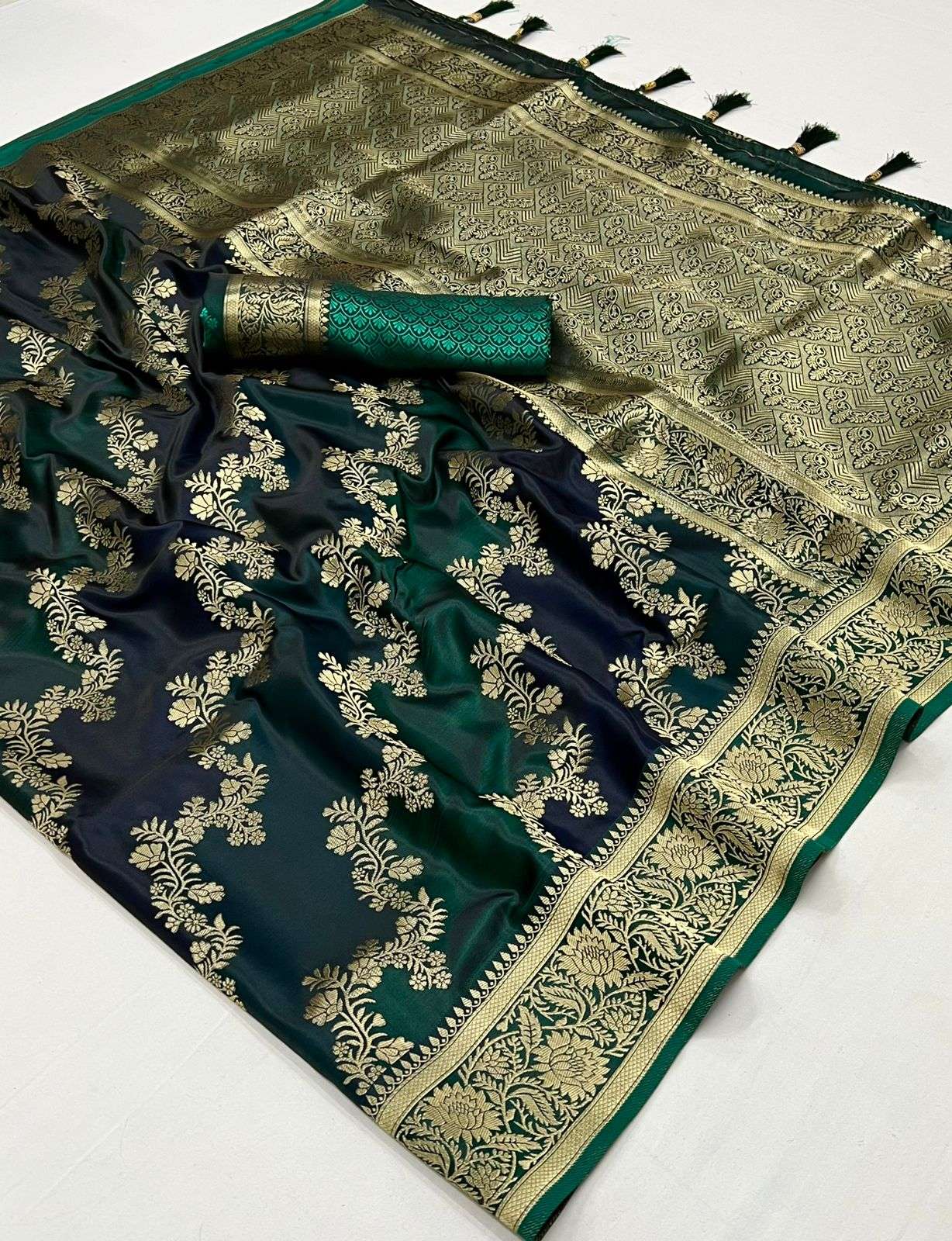 Buy MySilkLove Lunar Green Banarasi Handloom Rangkat Weaving Saree Online
