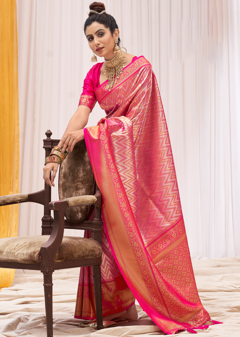 Buy MySilkLove Froly Pink Woven Kanjivaram Saree Online
