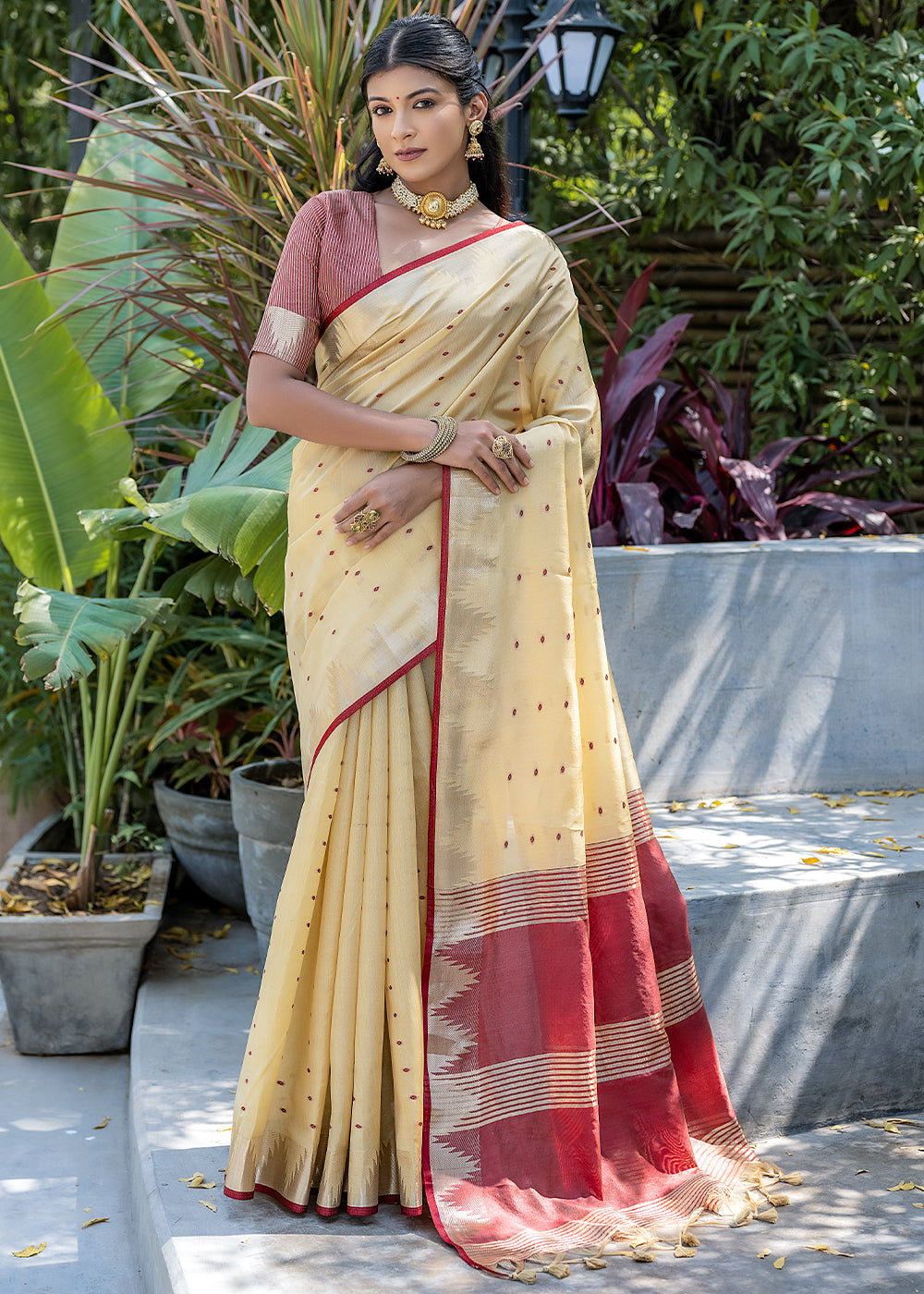 Buy MySilkLove Cumulus Cream Zari Woven Banarasi Raw Silk Saree Online