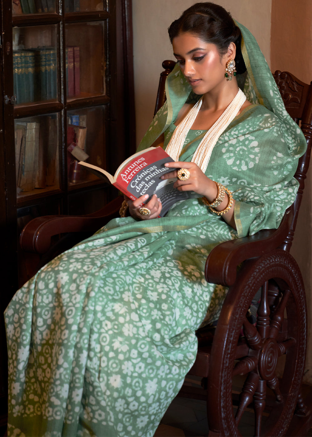 Buy MySilkLove Envy Green Light Weight Linen Saree Online