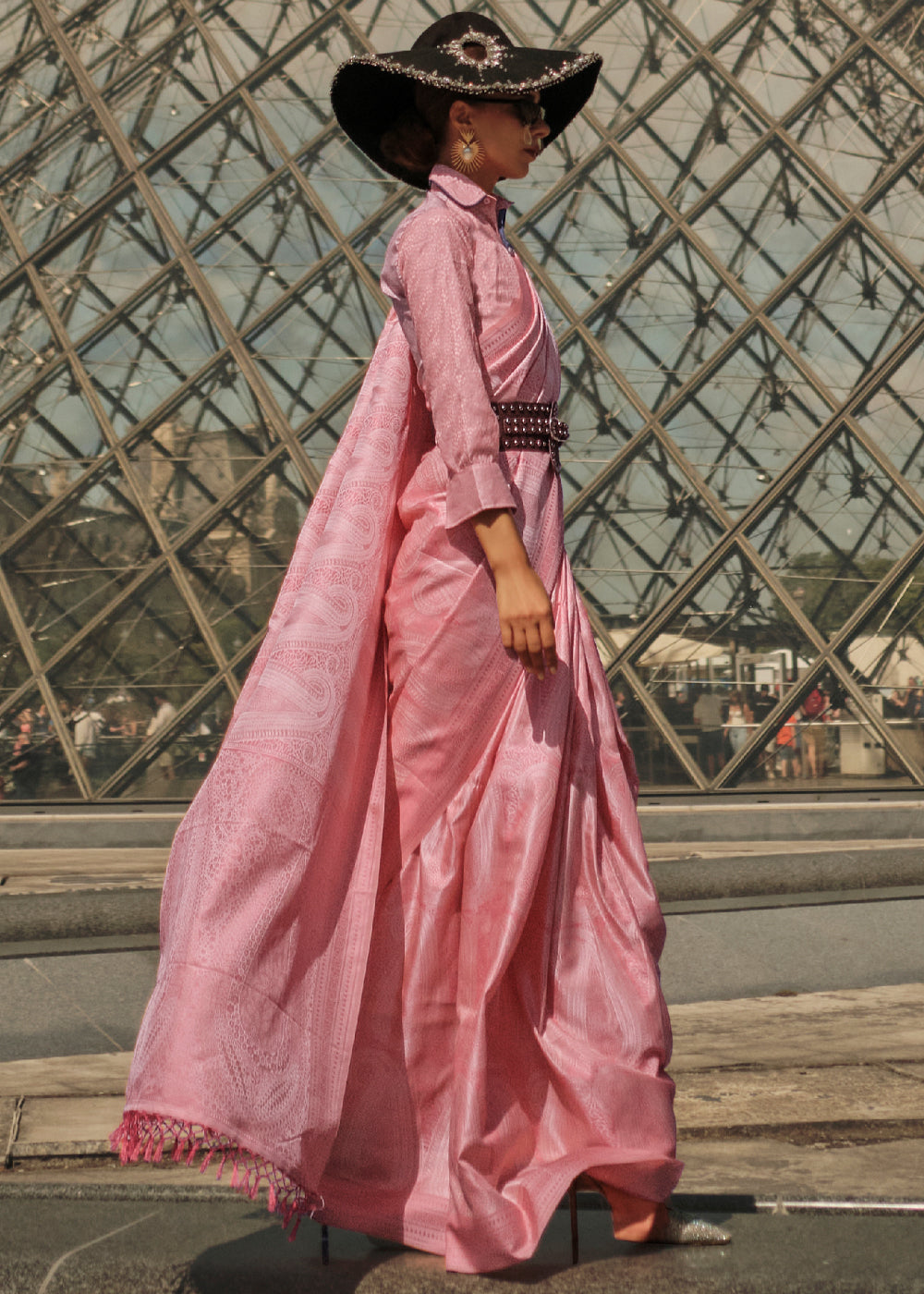Buy MySilkLove Pastel Pink Woven Kanjivaram Satin Silk Saree Online