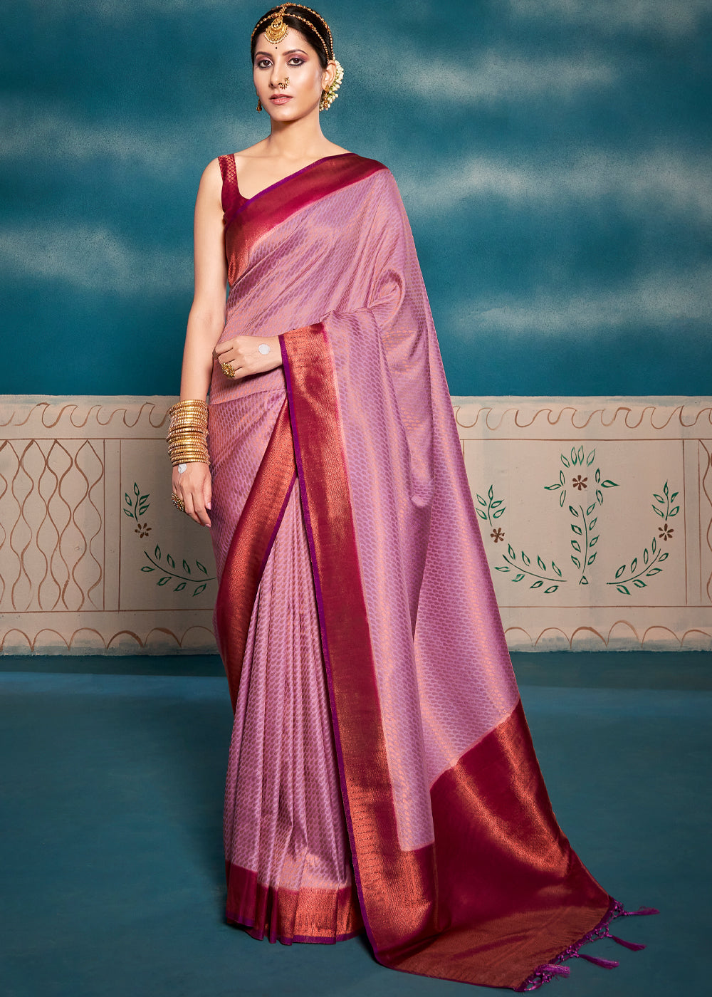 Buy MySilkLove Kobi Pink Woven Kanjivaram Silk Saree Online