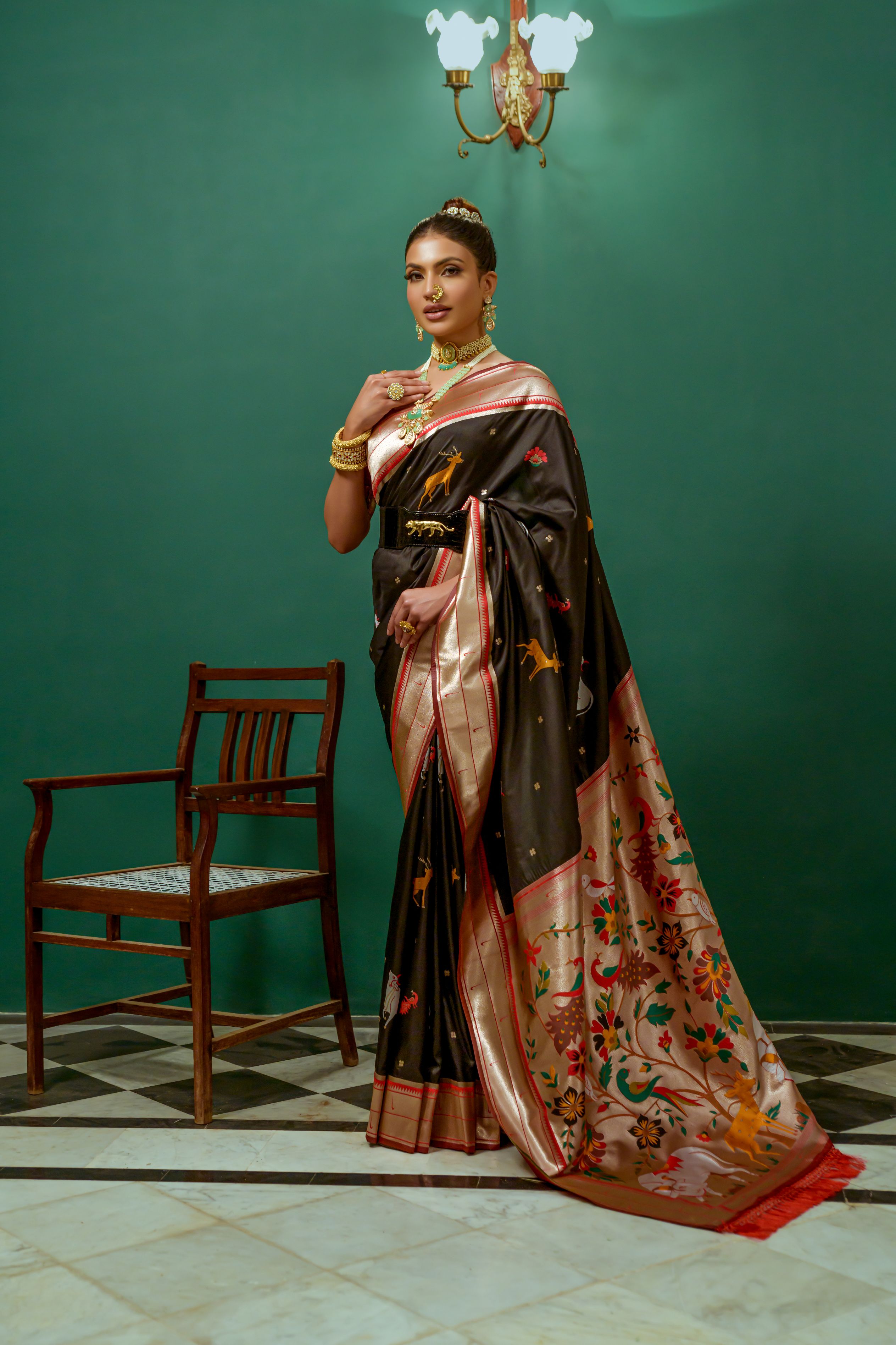 Buy MySilkLove Nero Black Woven Paithani Silk Saree Online