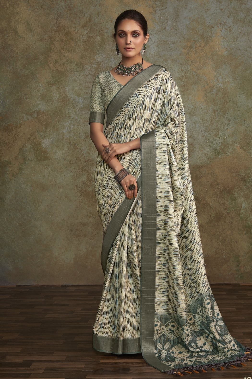 Buy MySilkLove Pablo Green Banarasi Digital Printed Saree Online