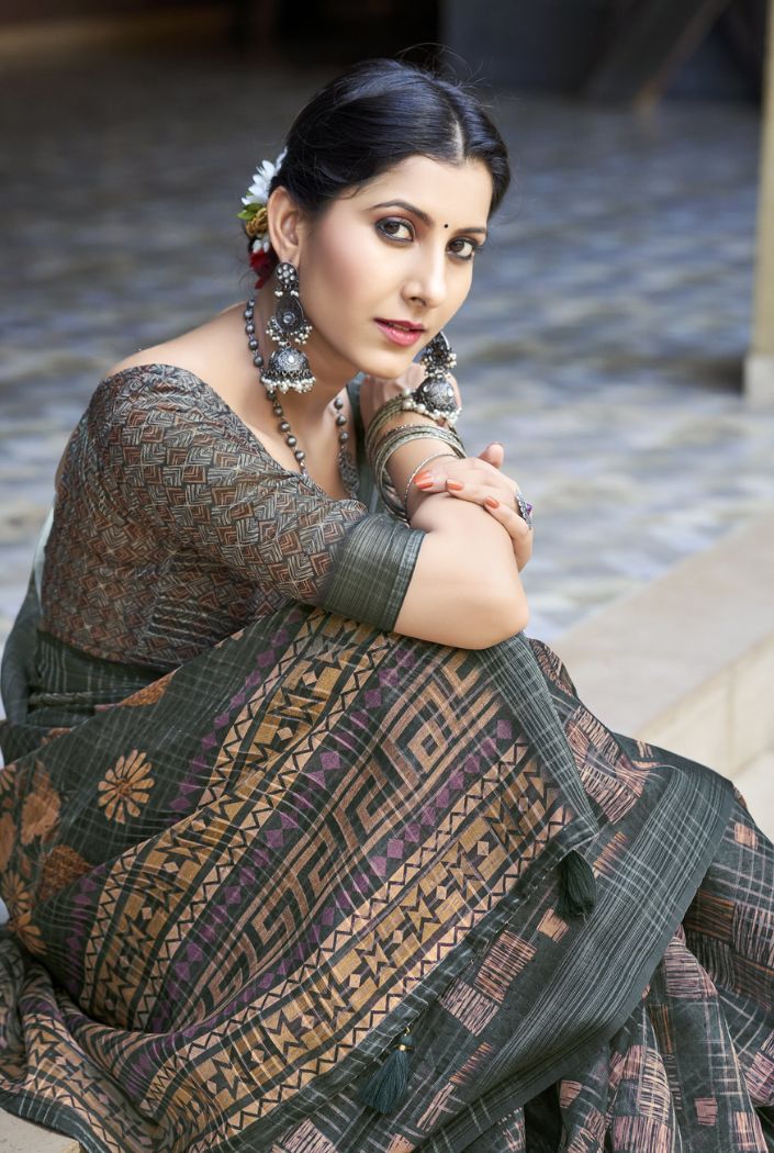 Buy MySilkLove Heavy Metal Green Digital Printed Linen Saree Online