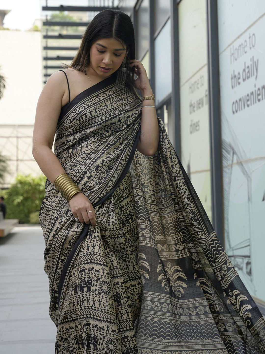 Buy MySilkLove Snowy Cream and Black Kalamkari Printed Saree Online