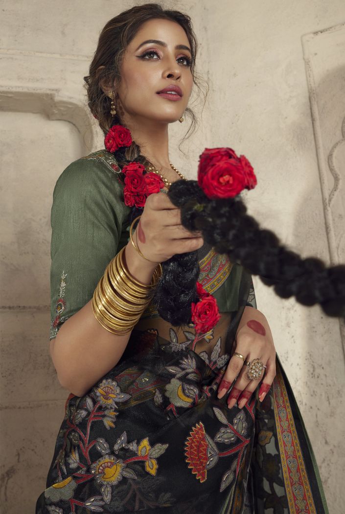 Buy MySilkLove Dark Chilli Green Woven Organza Saree Online