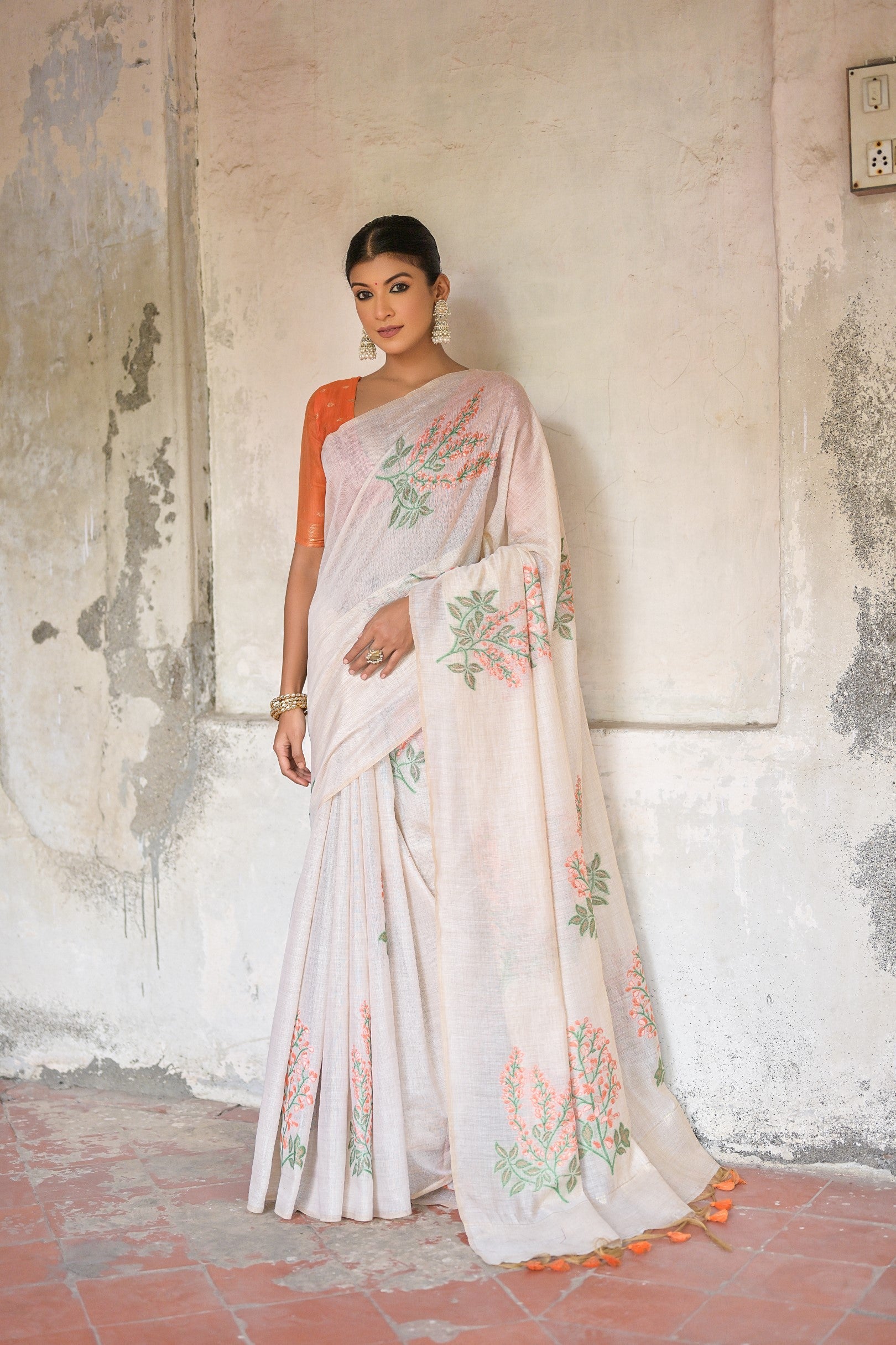 Buy MySilkLove Wafer White Muga Cotton Woven Saree Online