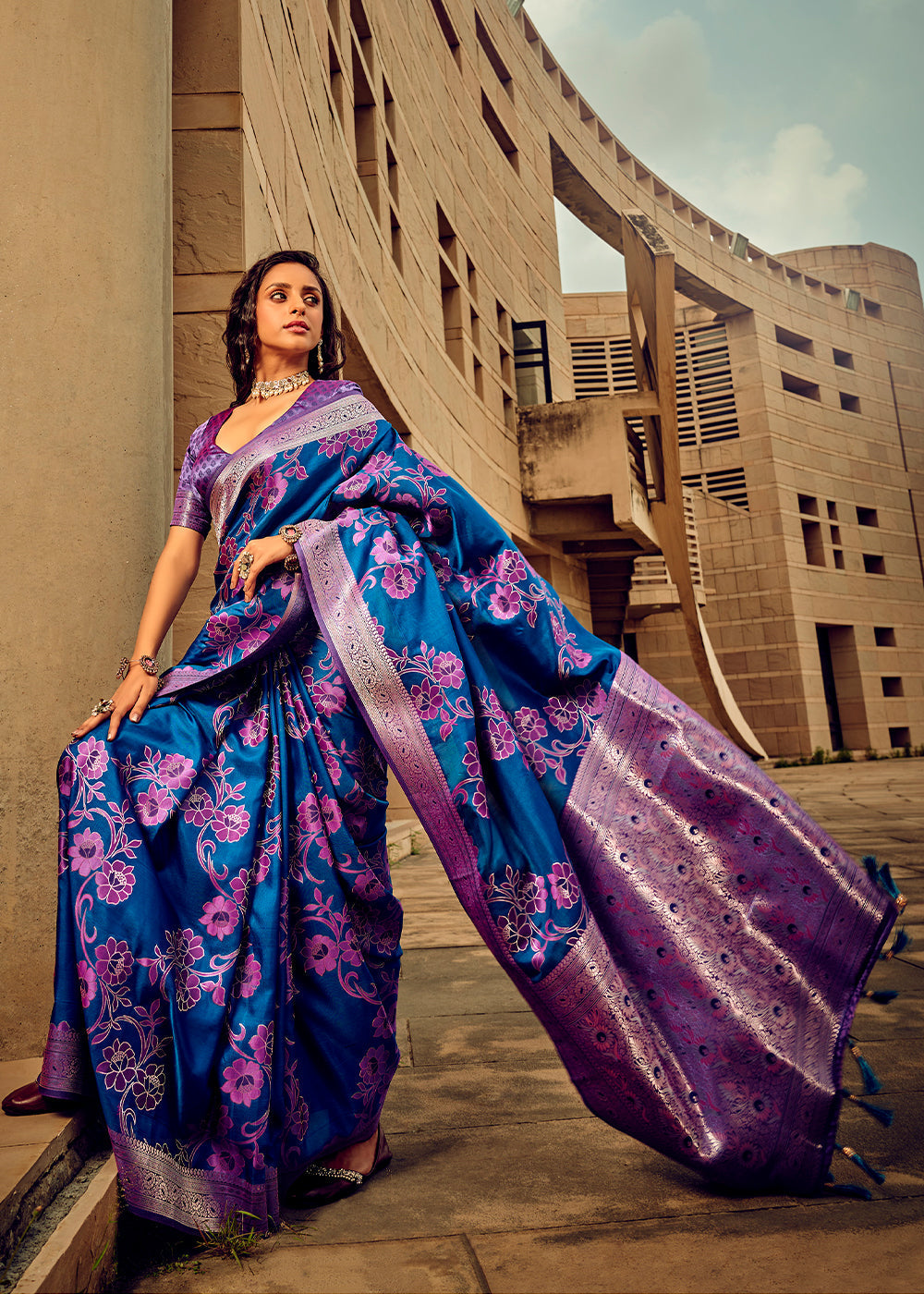 Buy MySilkLove Chathams Blue Zari Woven Banarasi Handloom Silk Saree Online