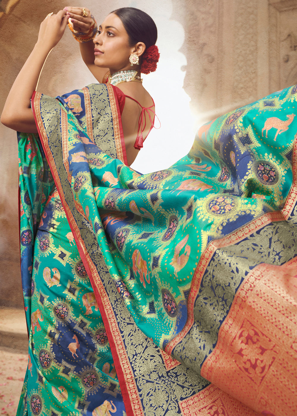 Buy MySilkLove Peacock Green Woven Banarasi Silk Saree Online