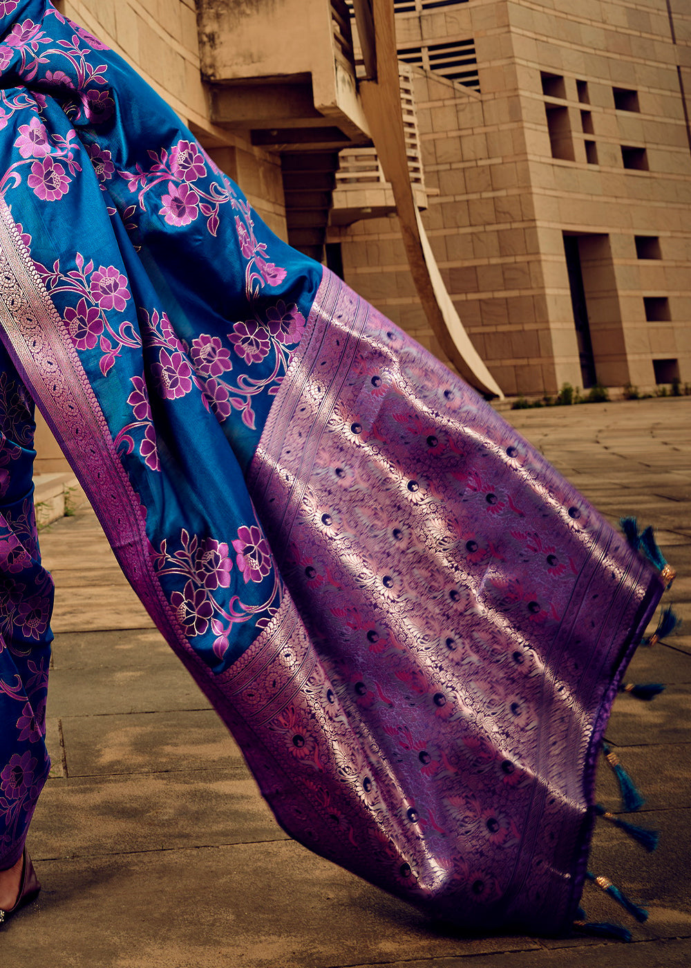 Buy MySilkLove Chathams Blue Zari Woven Banarasi Handloom Silk Saree Online
