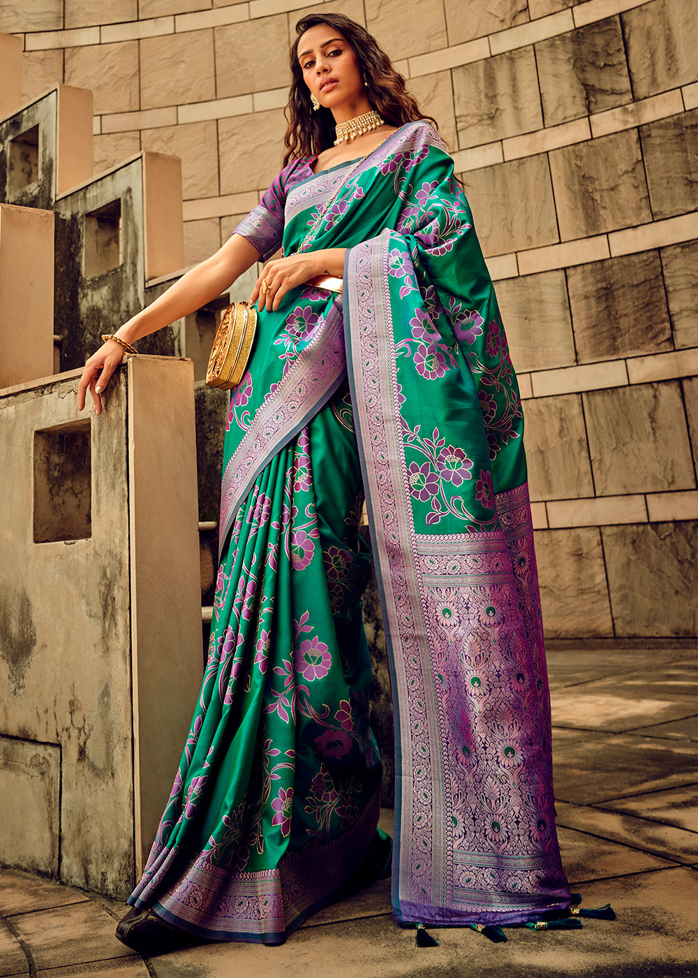 Buy MySilkLove Elf Green Zari Woven Banarasi Handloom Silk Saree Online