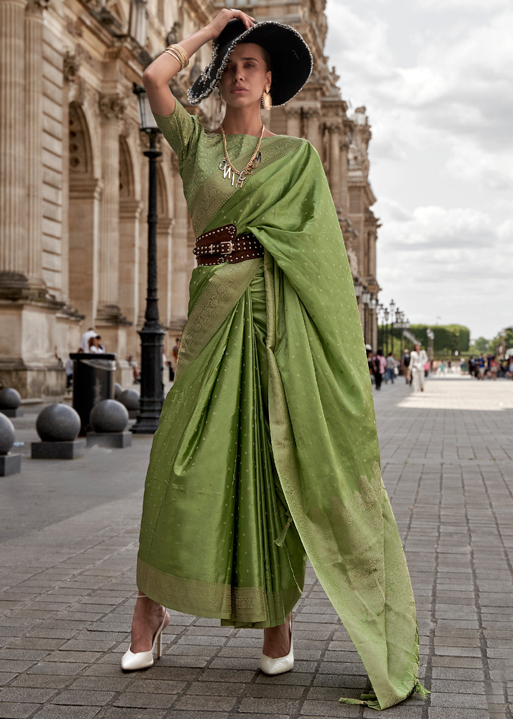 Buy MySilkLove Go Ben Green Woven Banarasi Satin Silk Saree Online