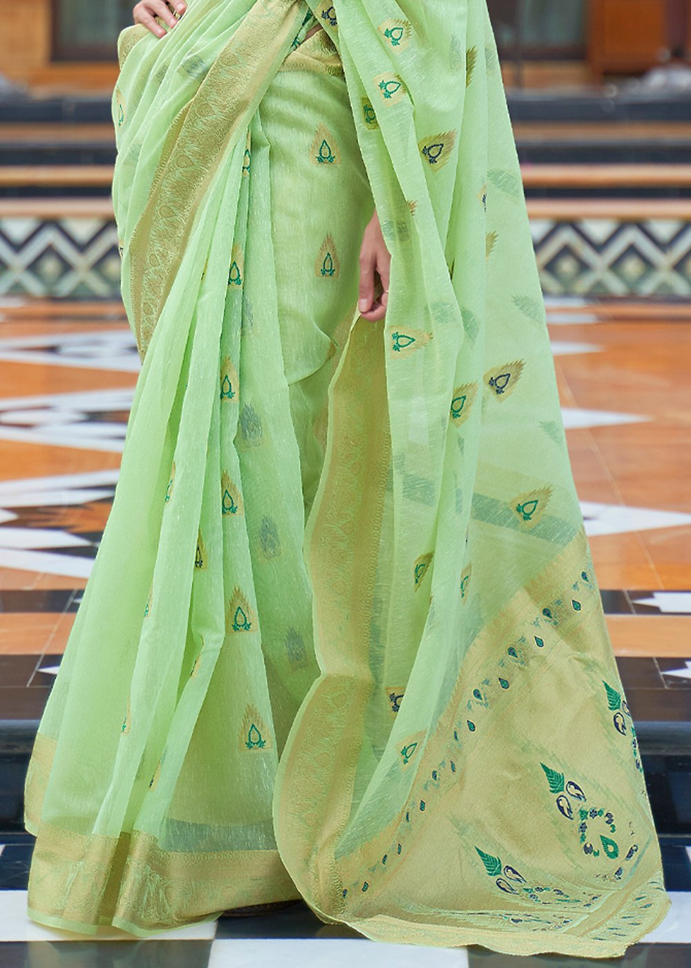 Buy MySilkLove Moss Green Zari Woven Banarasi Linen Saree Online