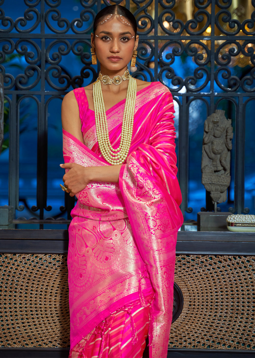 Buy MySilkLove Roman Pink woven Banarasi Silk Saree Online