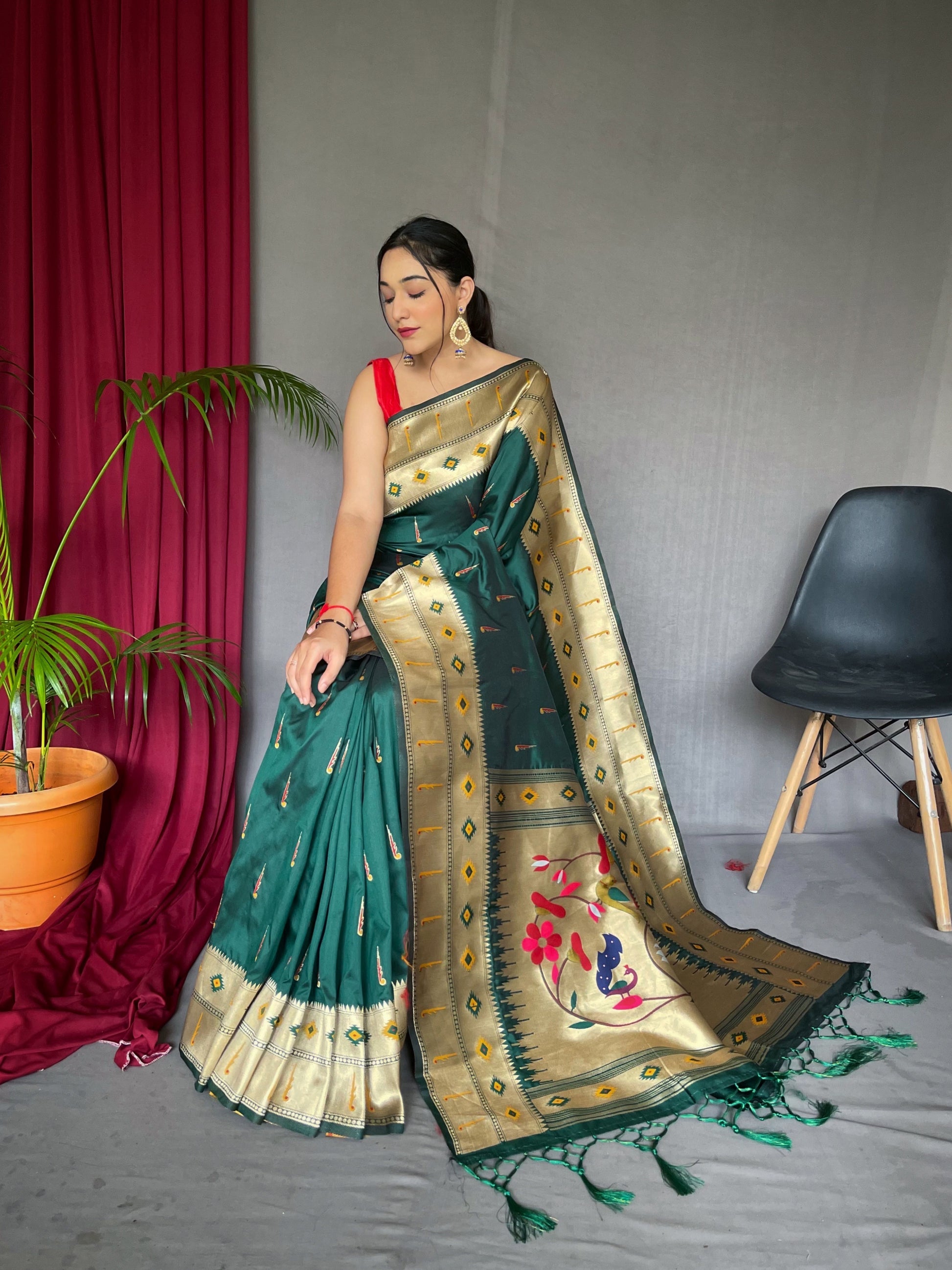 Buy MySilkLove Everglade Green Muniya Paithani Woven Silk Saree Online