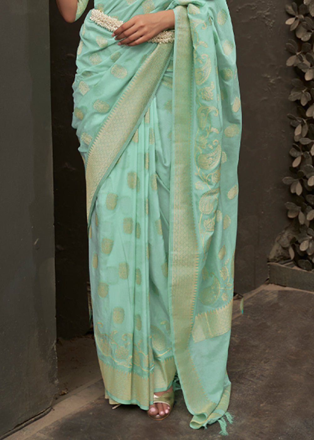 Buy MySilkLove Shadow Green Woven Banarasi Chiffon Saree Online