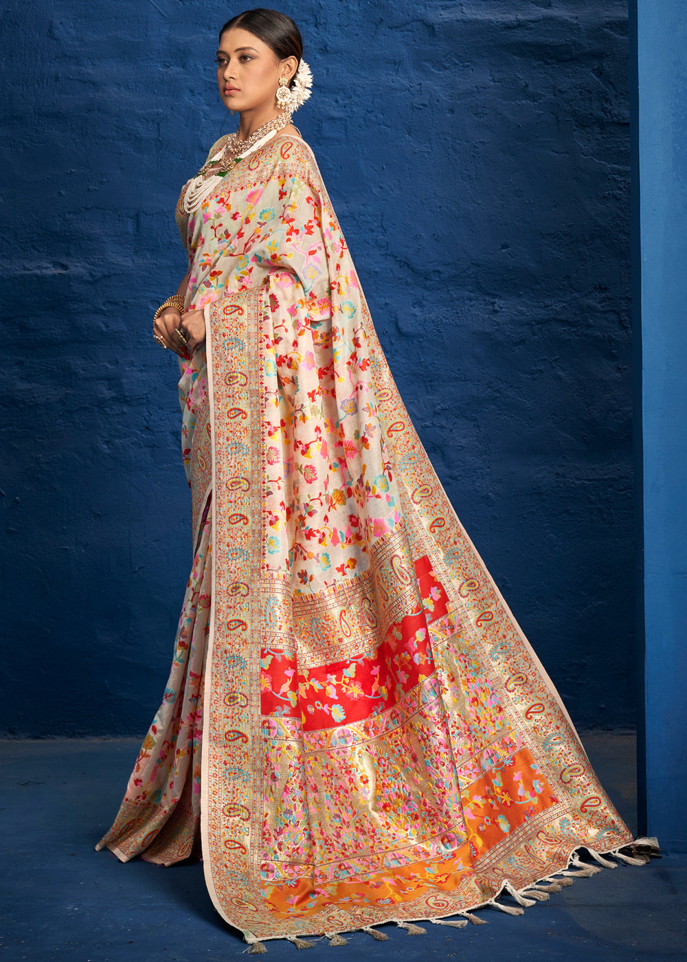 Buy MySilkLove Australian Mint Cream Woven Banarasi Jamewar Saree Online
