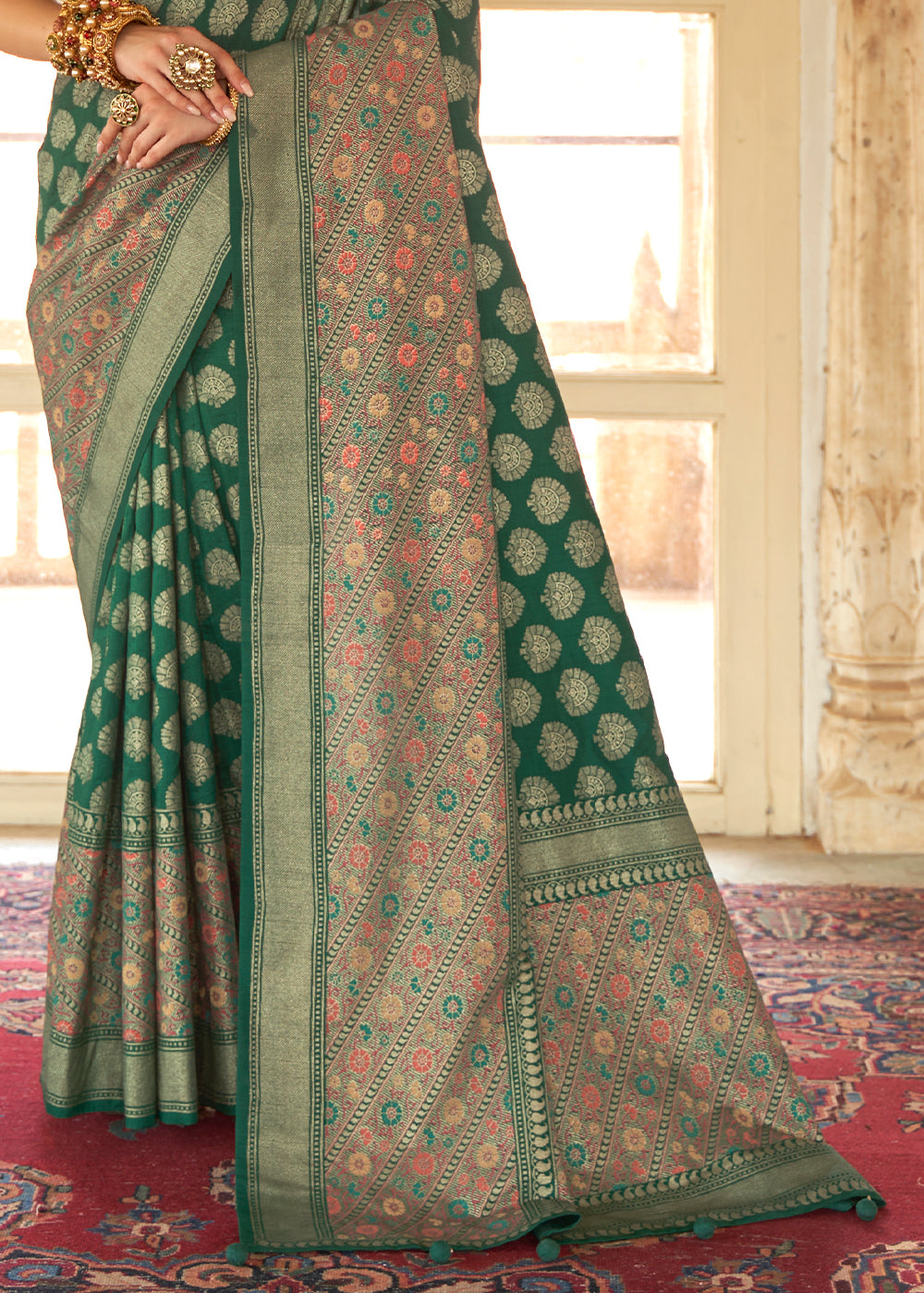 Buy MySilkLove Finch Green Zari Woven Banarasi Silk Saree Online