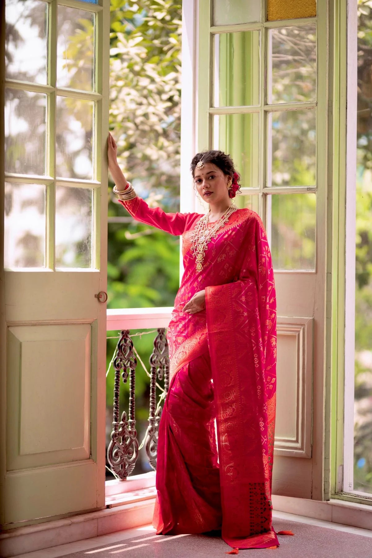 Buy MySilkLove Cardinal Pink Zari Woven Patola Silk Saree Online