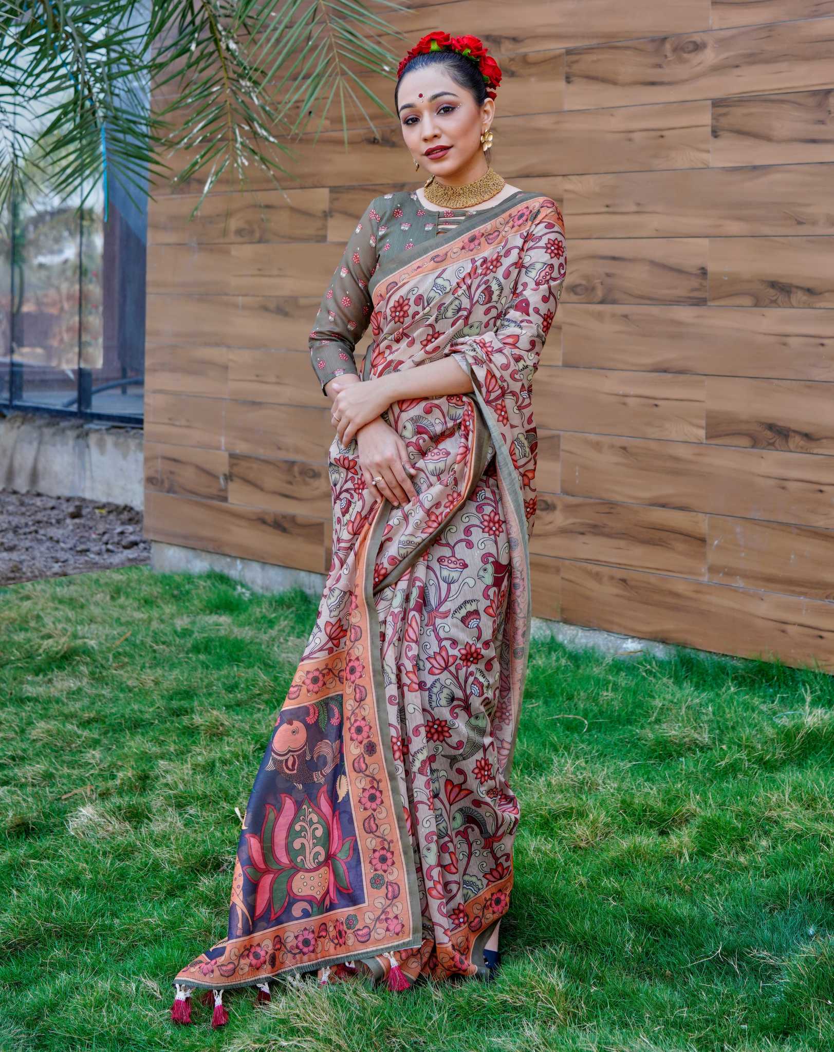 Buy MySilkLove Mountain Mist Grey Cotton Kalamkari Printed Saree Online